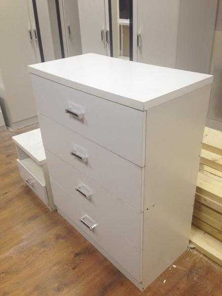 4 DRAWER CHEST