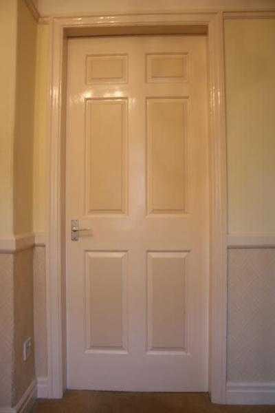 4 INTERNAL WOODEN DOORS FOR SALE.