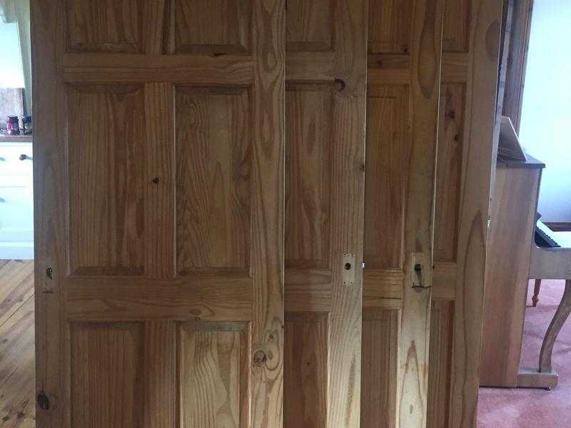 4 PINE doors for collection