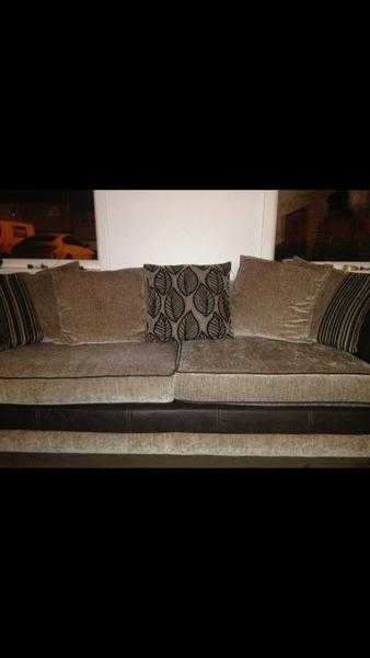 4 seater and large 2 seater with optional chair