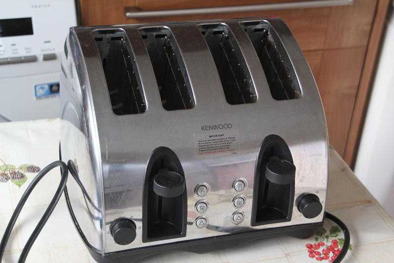 4 Slice Kenwood Stainless Steel Toaster Very Good Condition only 10 Pounds