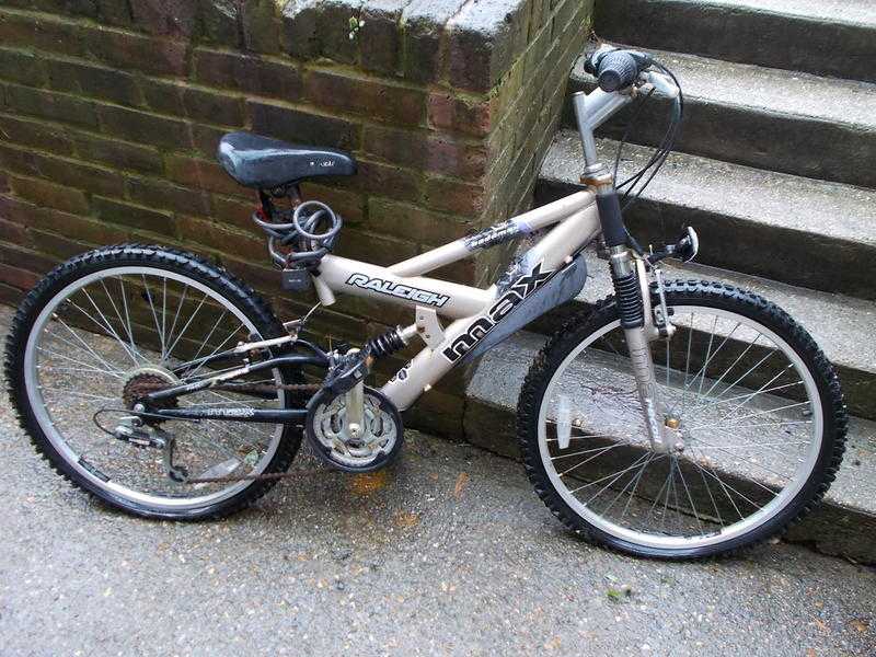 4 x mountain bikes , 24 inch wheeled