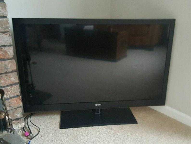 42in LG lcd TV