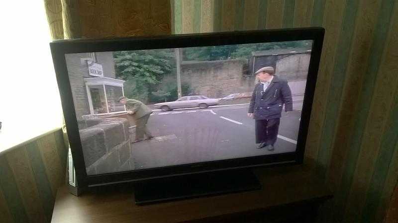 42in sharp tv good condition