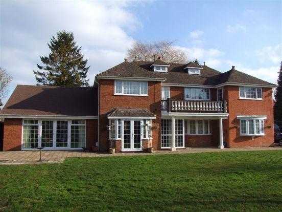 5 bedroom house in Swindon