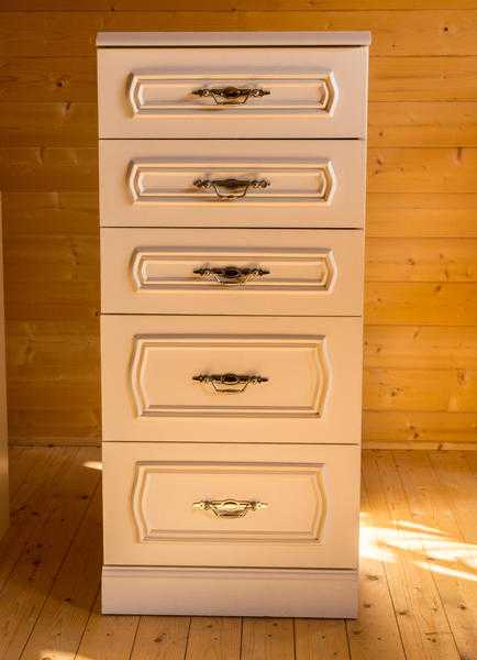 5 drawer chest of drawers