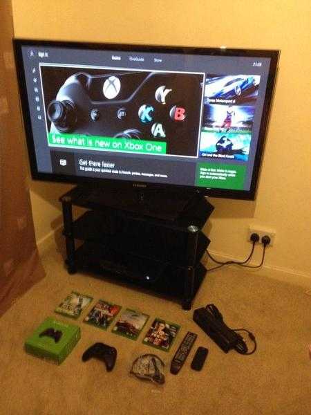 50quot Samsung HD TV AND X Box One Console With Konect AND TV stand