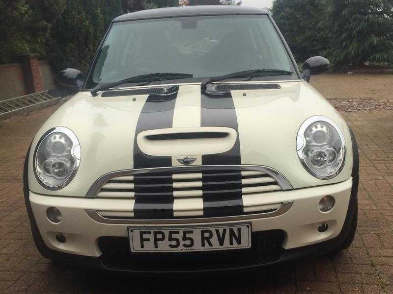 55 PLATE PEPPER WHITE MINI COOPER S (BRAND NEW PIRELLI RUN FLAT P ZEROS ALL ROUND)