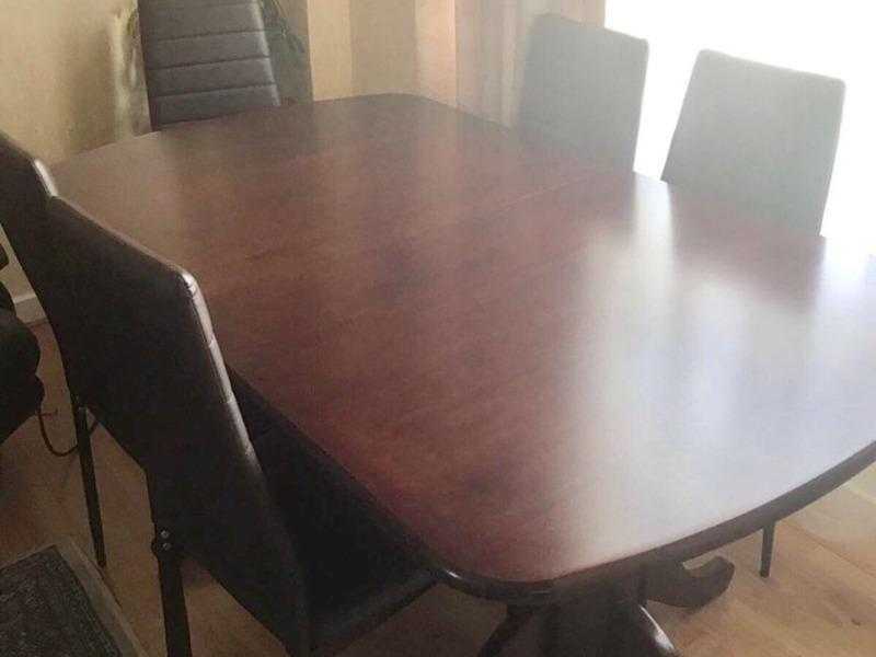 6 Chair Extendable Dining Table
