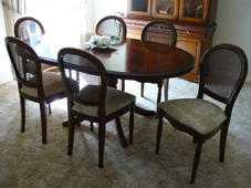 6 seater dining table