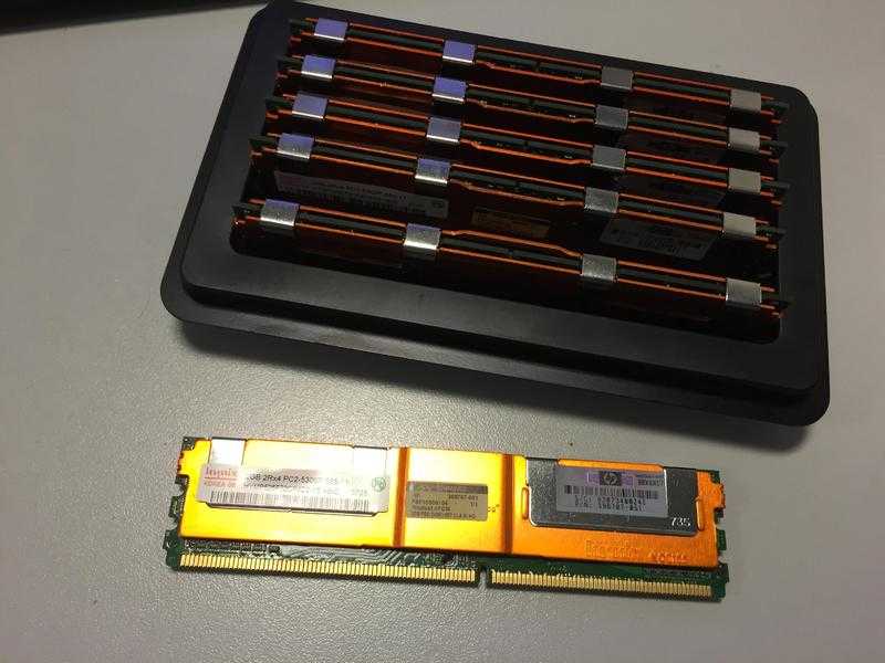 6 x 2GB Memory Chips