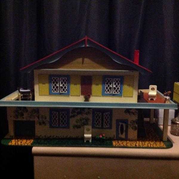 60s dolls house