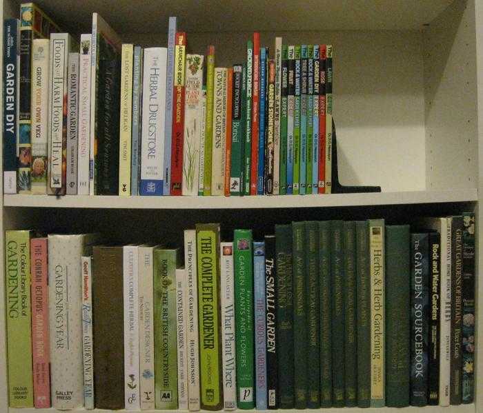 62 GARDENING BOOKS