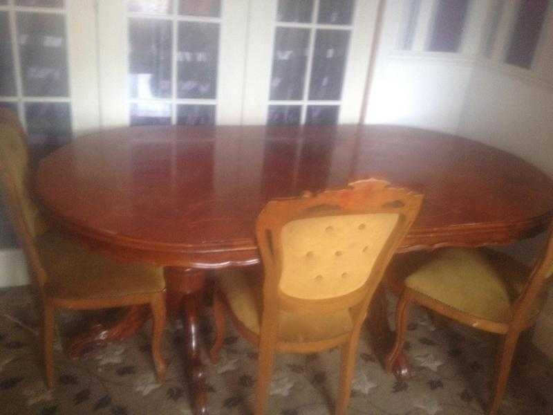 8 chair Italian Dinning Table