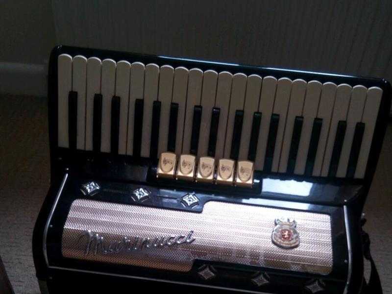 80 Bass Accordion