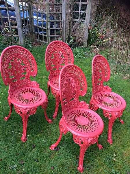 A BEAUTIFUL SET OF 4 CAST ALUMINIUM ANTIQUE GARDEN CHAIRS