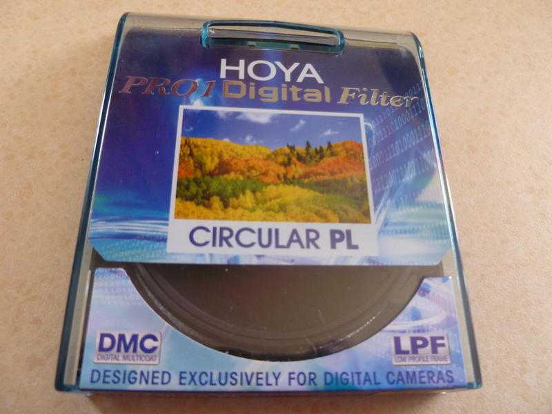 A BRAND NEW HOYA DIGITAL 52M PRO 1 CIRCULAR PL FILTER