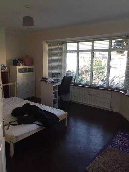 A double bedroom rent in Brighton