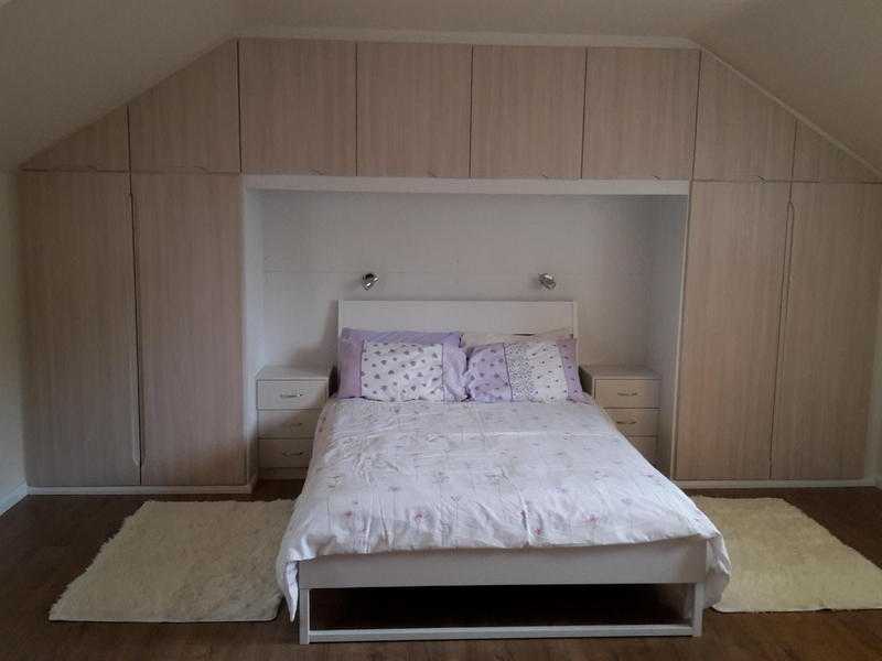 A new luxury furnished self-contained 1 bed unit, inclusive of all bills