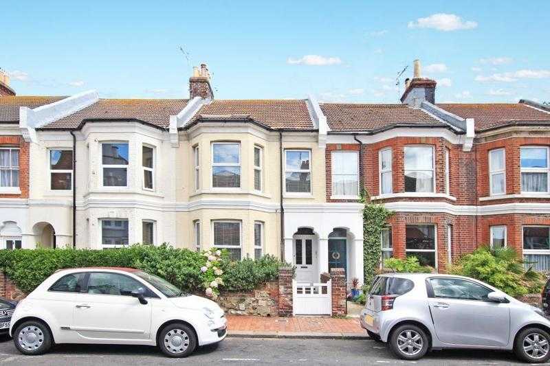 A nice one Bedroom to rent in York Road, Worthing, West Sussex, BN11 3EN