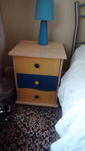 A pair of Bedside Cabinets amp 2 Lamps