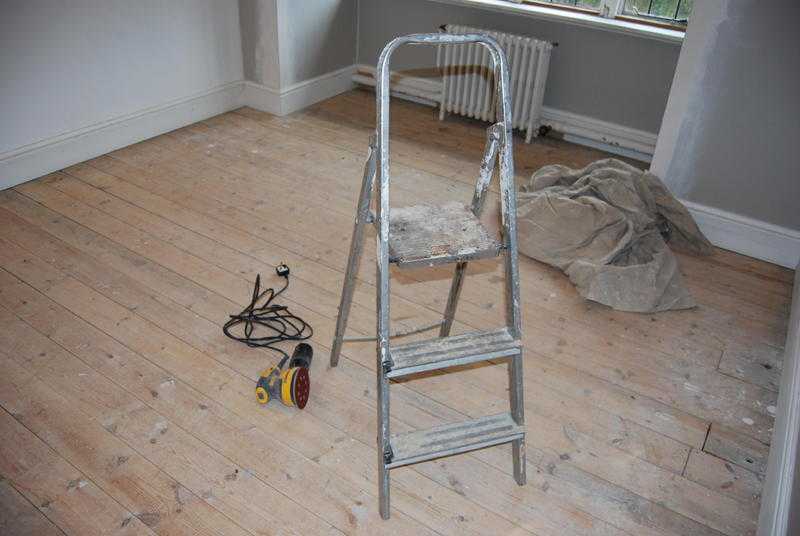 A youngman lightweight step ladder