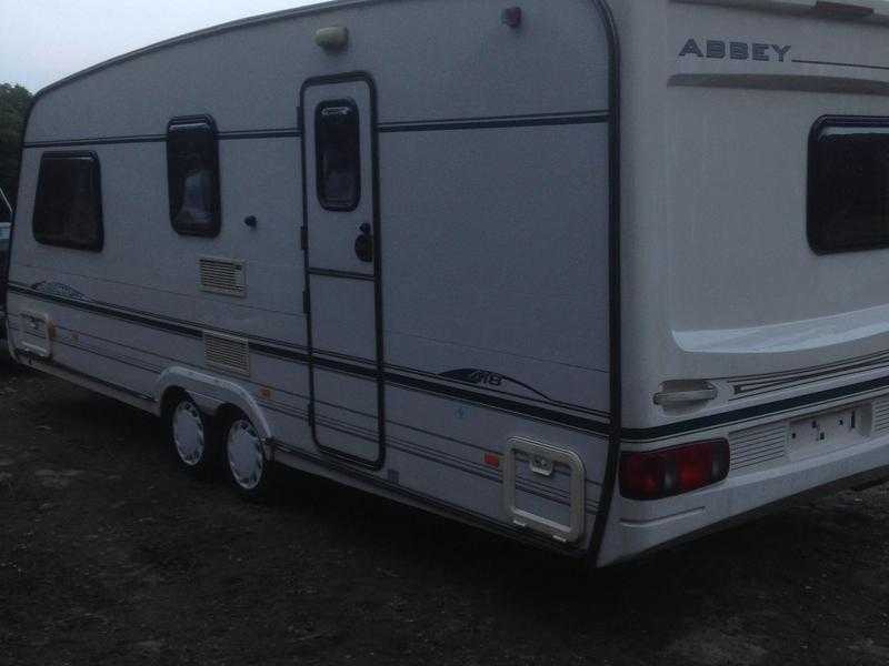 abbey spectrum caravan in excellent condition