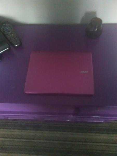 Acer Aspire V11 (Pink) Excellent condition