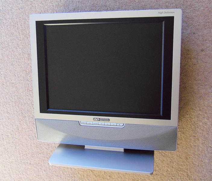 ACOUSTIC SOLUTION 15 quot LCD TV MODEL - ASTV1615HDS . Computer  security monitor