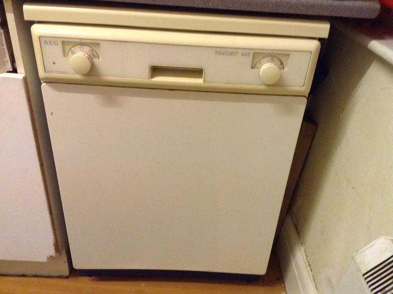 AEG DISHWASHER