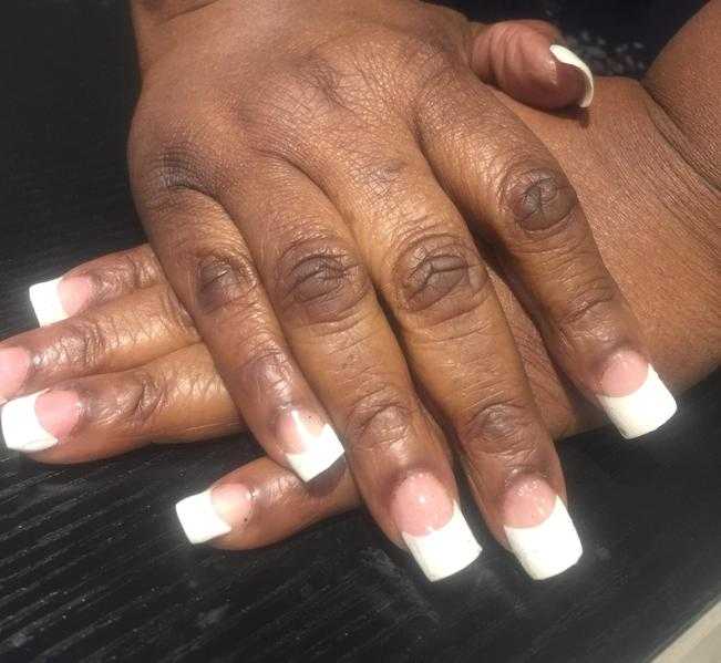 Affordable nail technician services