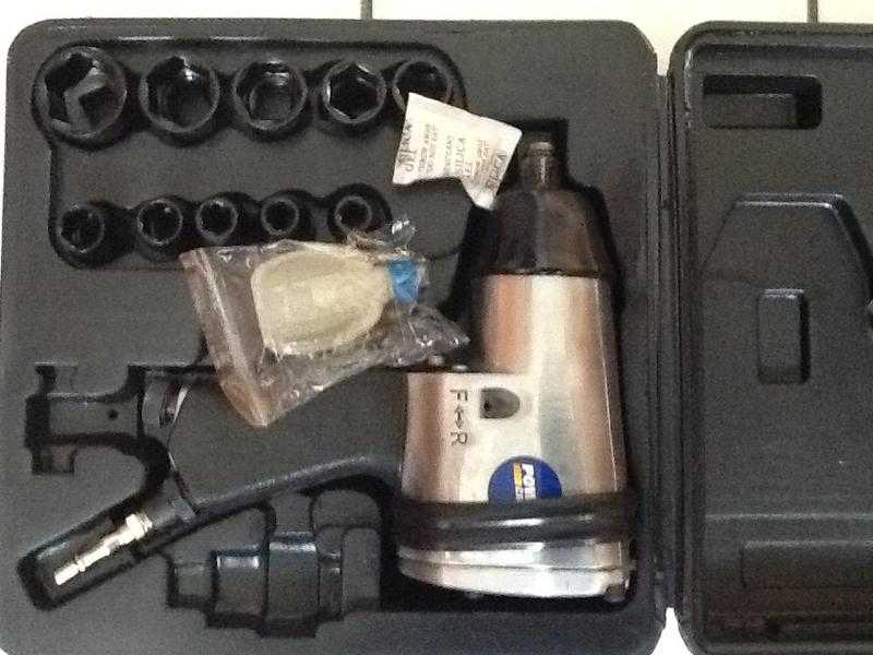 AIR IMPACT WRENCH KIT