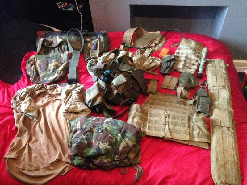 AIRSOFT KIT - BULK BAG - WEBBING MOLLE POUCHES PLATE CARRIER