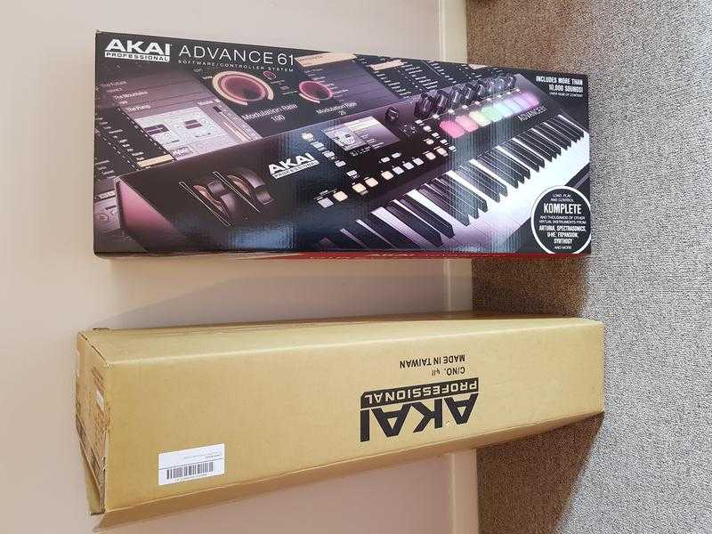 AKAI ADVANCE 61 MIDI CONTROLLER KEYBOARD