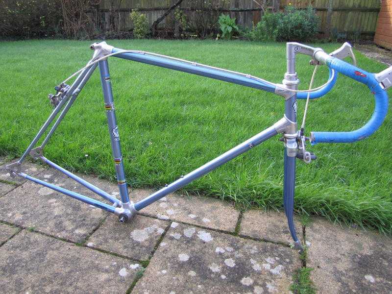 Alan Road Bike Frameset With Campagnolo Extras