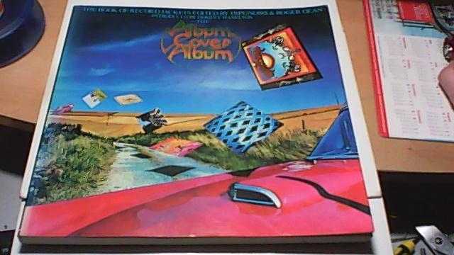 ALBUM COVER ALBUM - 1977 ROGER DEAN BOOK-GREAT ALBUM COVER PHOTOS