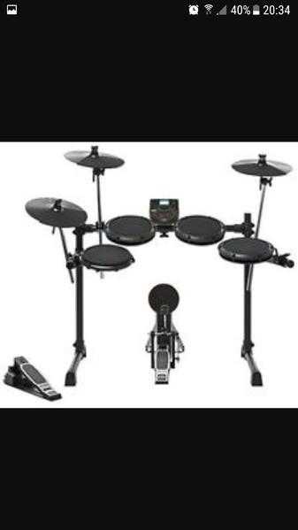 Alesis drum kit with Roland speaker