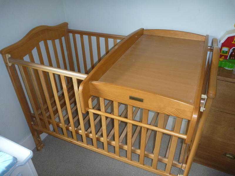 Alice Pine cot with Mamas and Papas Cot top changer