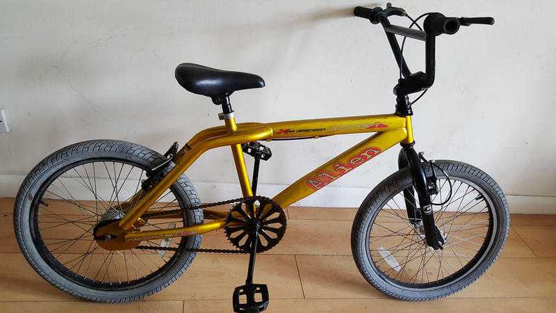 Alien BMX Bike (Suit age 8 to 16 years).