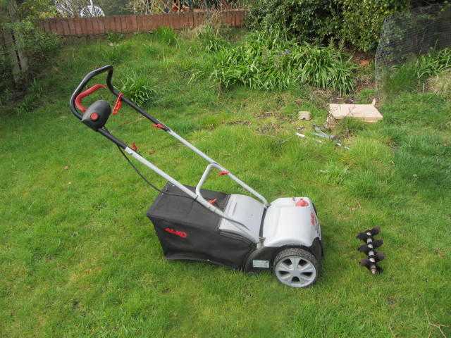 Alko Lawn Scarifier