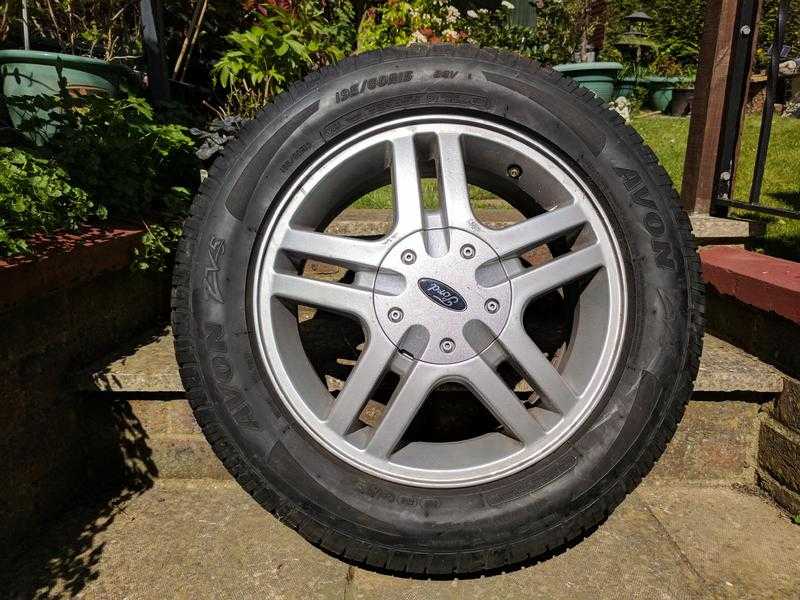 Alloy wheel and tyre