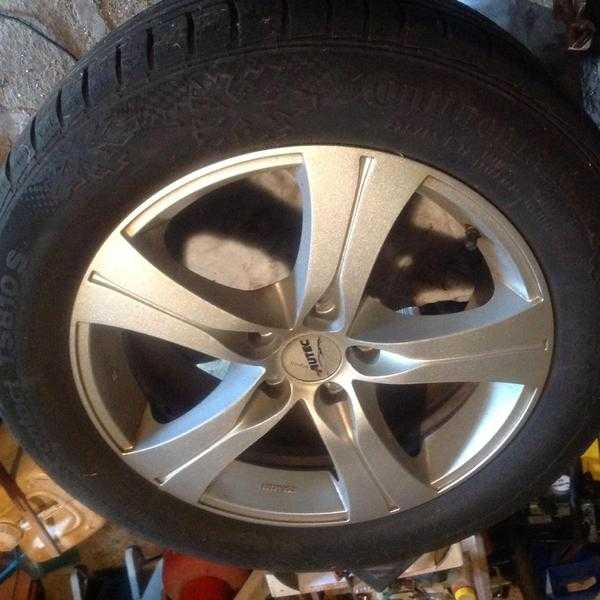 Alloy wheels