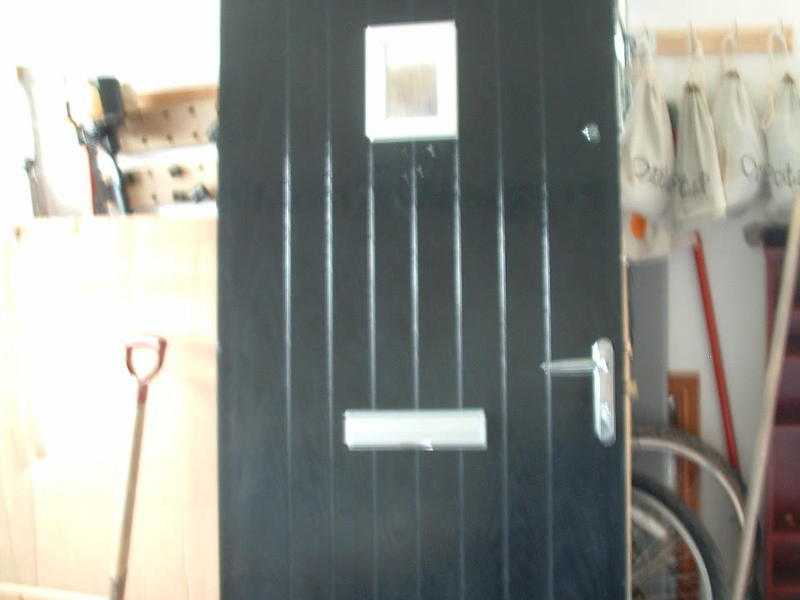 Almost Brand new Composite Front door (Bargin dont miss this)