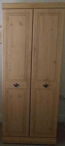 ALSTON  (OYSTER BAY) WARDROBE - AS NEW REDUCED PRICE FOR QUICK SALE