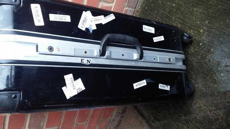 Aluminium Frame 4 wheel Medium Suitcase