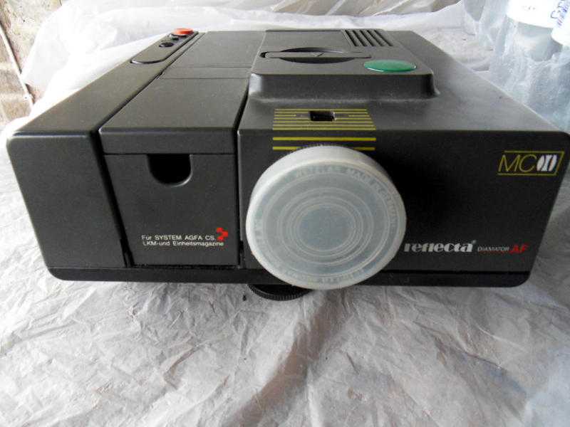 Amazing Slide Projector - with slide boxes and slide case