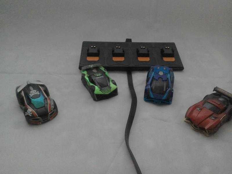 ANKI OVERDRIVE ,control cars with your phone ,mobile device ,android or IOS .