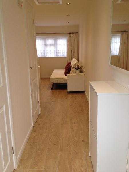 Annex Bedsit Crawley near gatwick