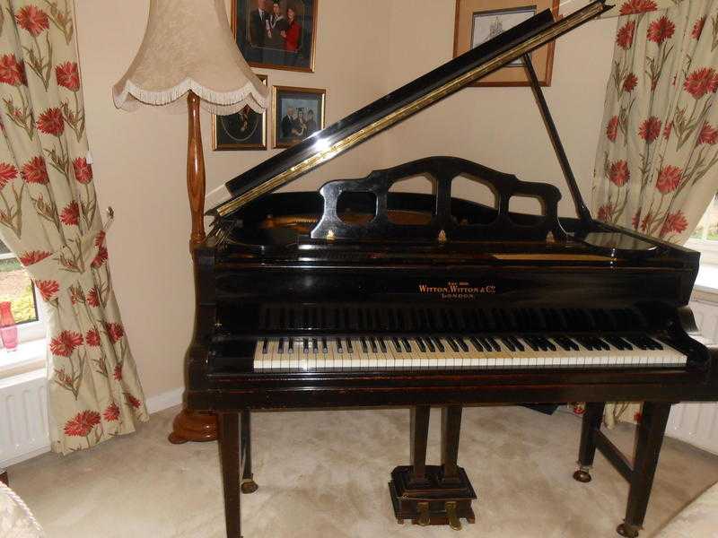 ANTIQUE BABY GRAND PIANO