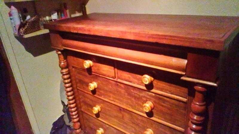 Antique chest of draws